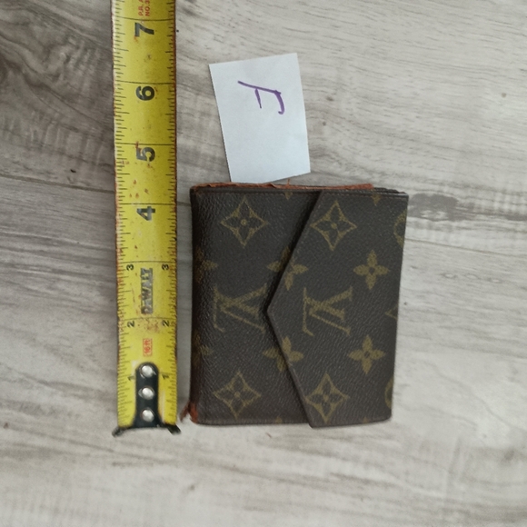 LOUIS VUITTON W Hook Wallet Monogram Beige Monogram Canvas Authentic - Picture 11 of 12